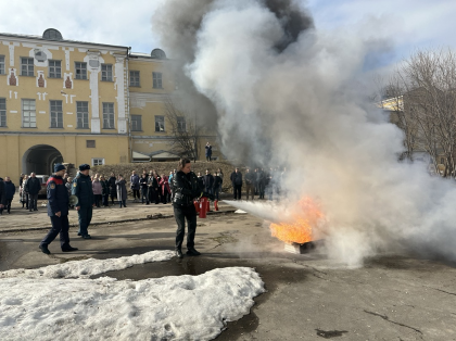 А пожар потушить сумеете?